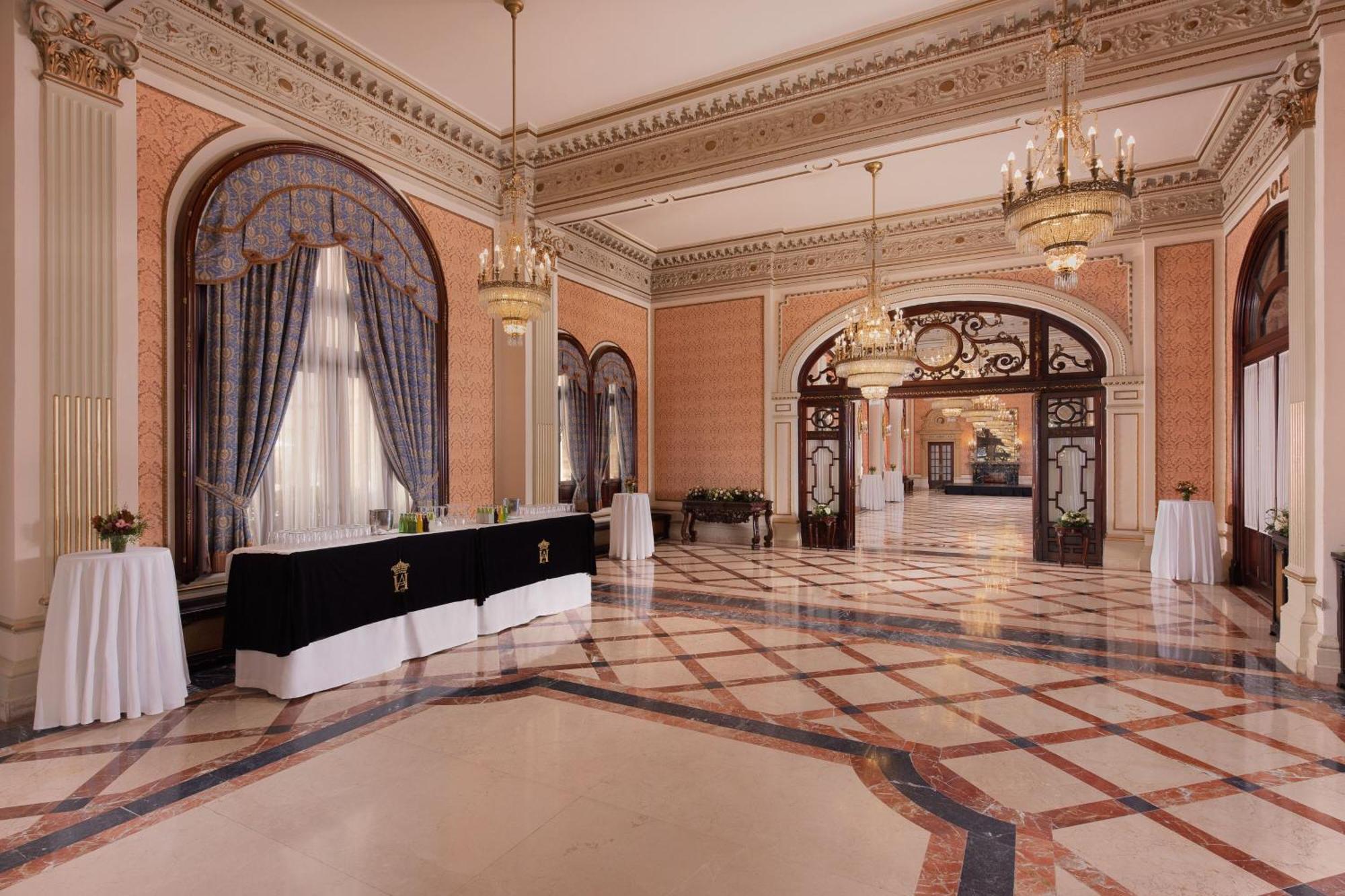 Alfonso Xiii, A Luxury Collection Hotel, Hotel